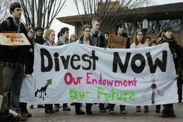 2014-05-ashby-monk-stanford-divestment-lg.jpg