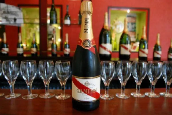 2014-12-da-champagne-mumm-large.jpg