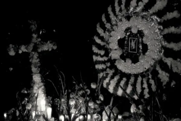 2015-10-da-dia-de-los-muertos-large.jpg