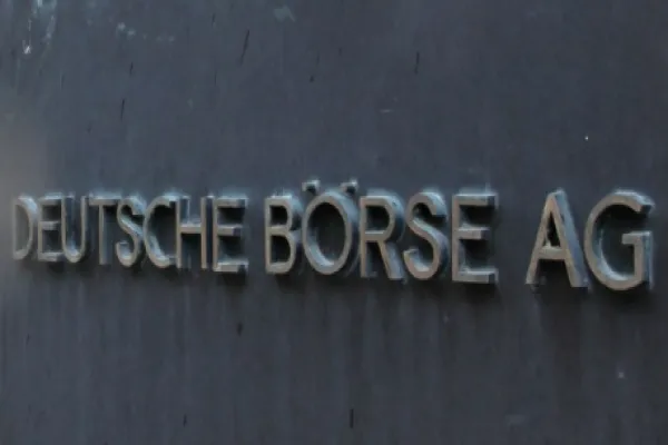2016-06-tom-buerkle-lse-deutsche-borse-lg.png