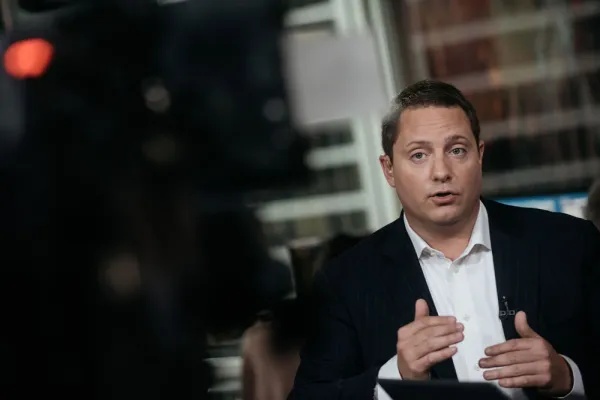 Anthony Kwan/Bloomberg