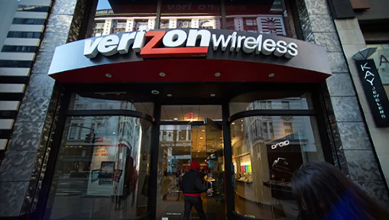 Verizon Beats Estimates as Wireless Users Increase Spending