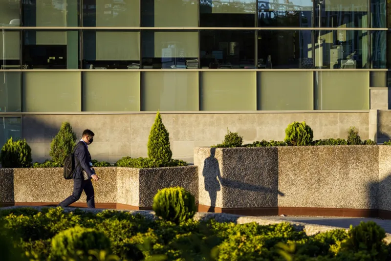 Paul Hanna/Bloomberg