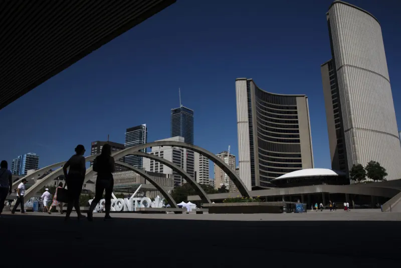 Toronto City Hall (Brent Lewin/Bloomberg)